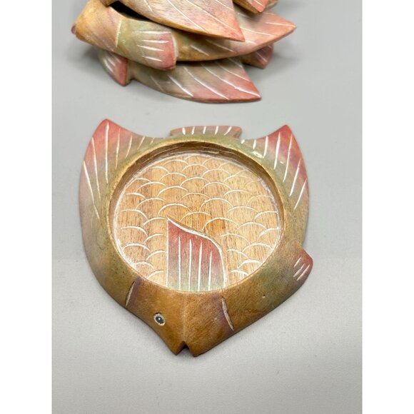 Beach House Decor Fish Coasters Set of 4 80s 90s Wood Carved Pastel Angel Fish - Picture 4 of 9